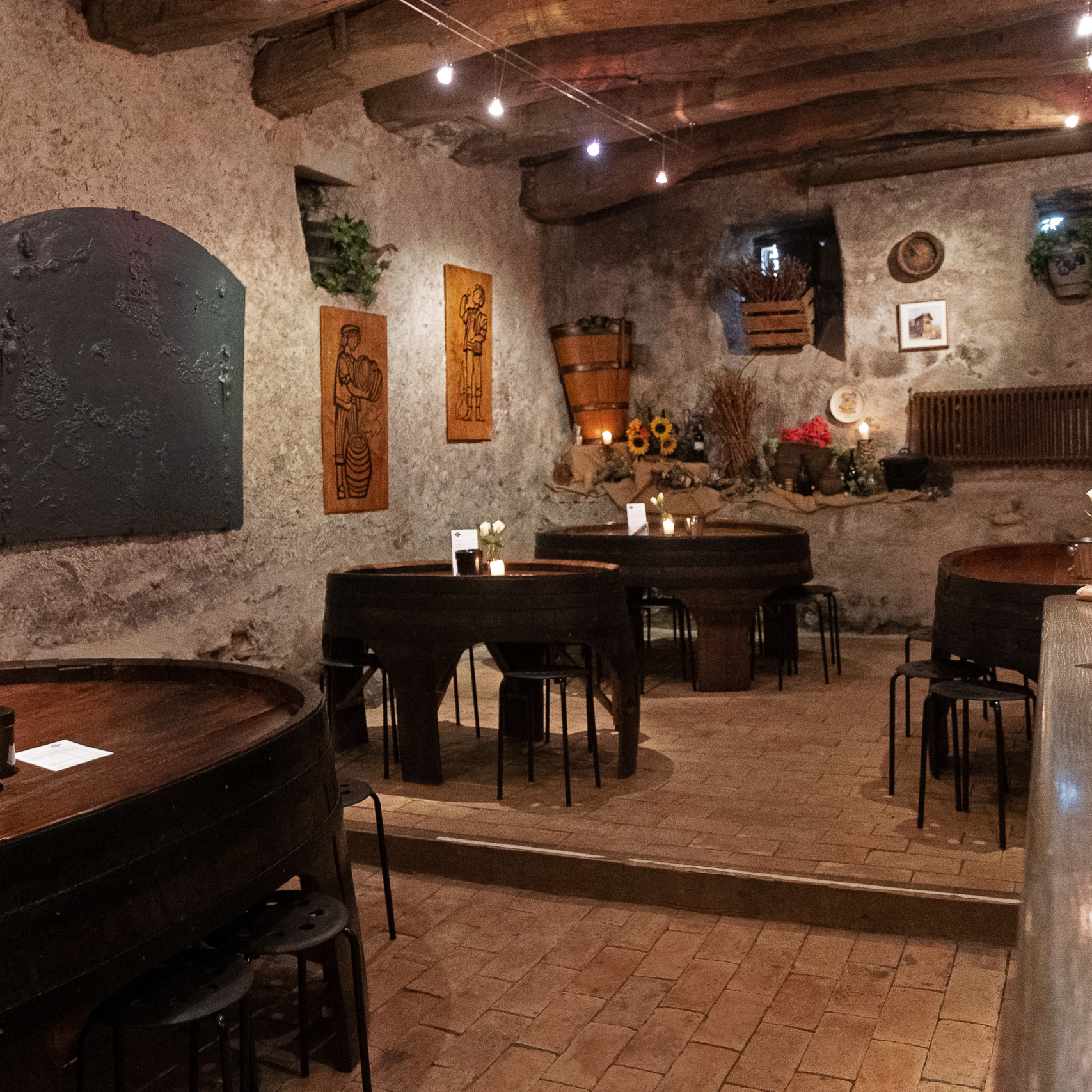 Cave Jean-Daniel Coeytaux <br>vous fait gagner<br><b>6 bouteilles de Vin Joyeux</b>